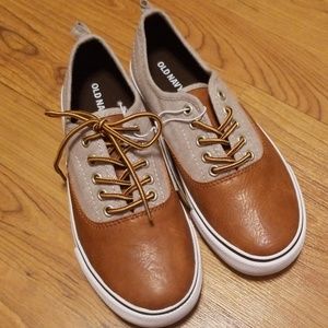 OLD NAVY | Boys size 3 sneakers